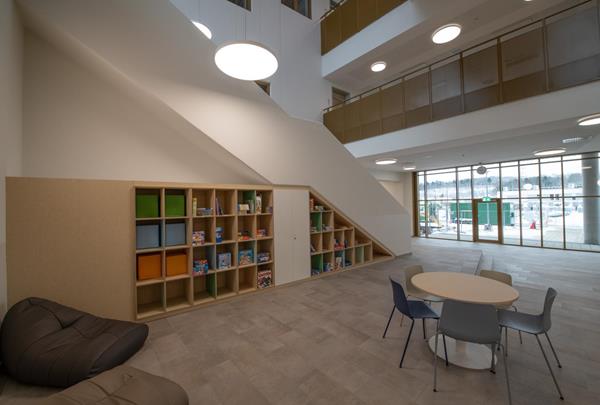 Ecole "Lenkeschléi" à Dudelange, salle d'attente et café des parents