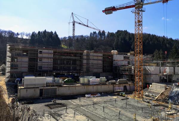 Complexe résidentiel, Vianden - gros oeuvres, vue  partielle sur chantier