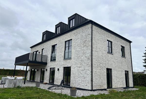 A Townhouse in a New Light