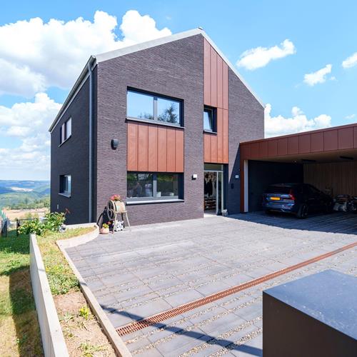Detached house in Nocher - References