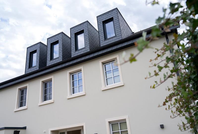 FENSTER- UND TÜRENBAU - Unternehmen