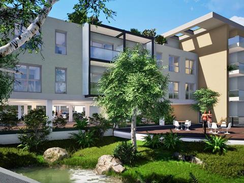 Recreation and meeting zone on south side