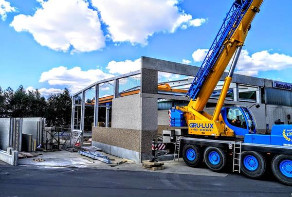 Construction of the hall building