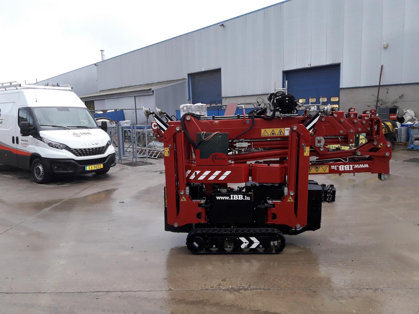 Hoeflon C6 grue compacte - puissante, flexible, précise