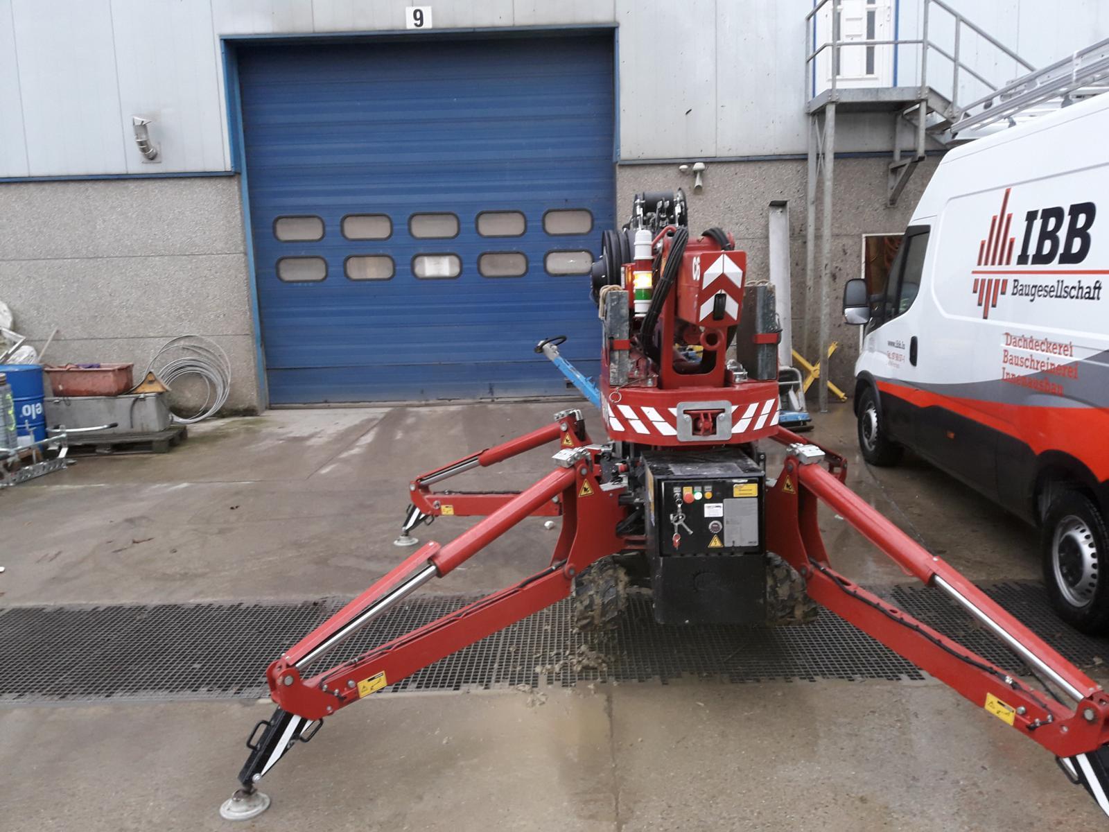 Hoeflon C6 grue compacte - puissante, flexible, précise
