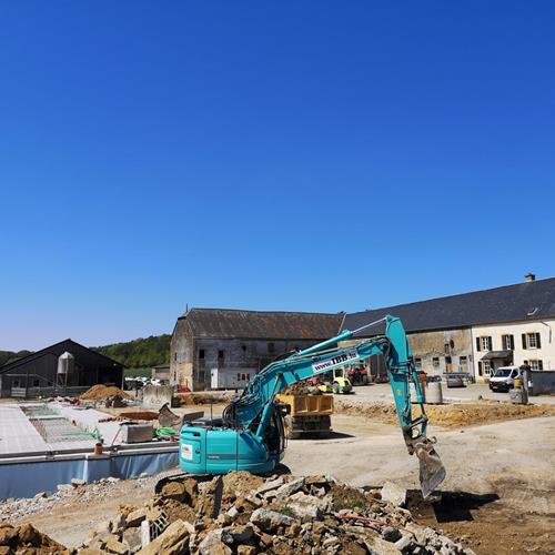 Calf barn and young cattle barn - 1st working phase